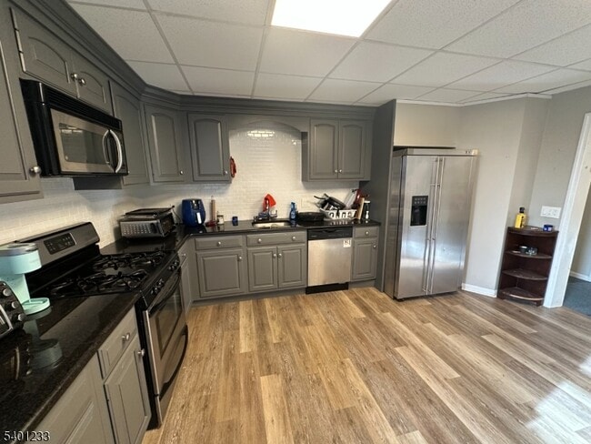 Photo - 17 Waverly Pl Unit 9