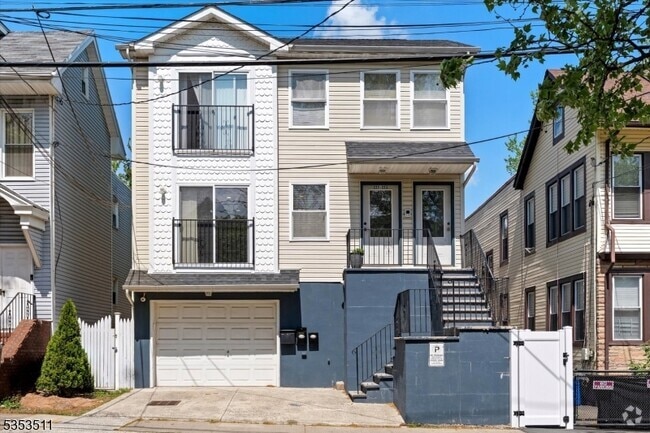 Building Photo - 221 Weequahic Ave Rental