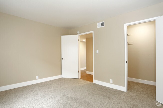 San Diego Floor Plan Bedroom - Mission Heights Apartments