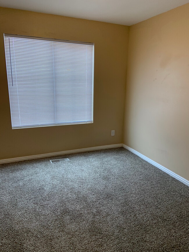 Photo - 1045 S 1200 W