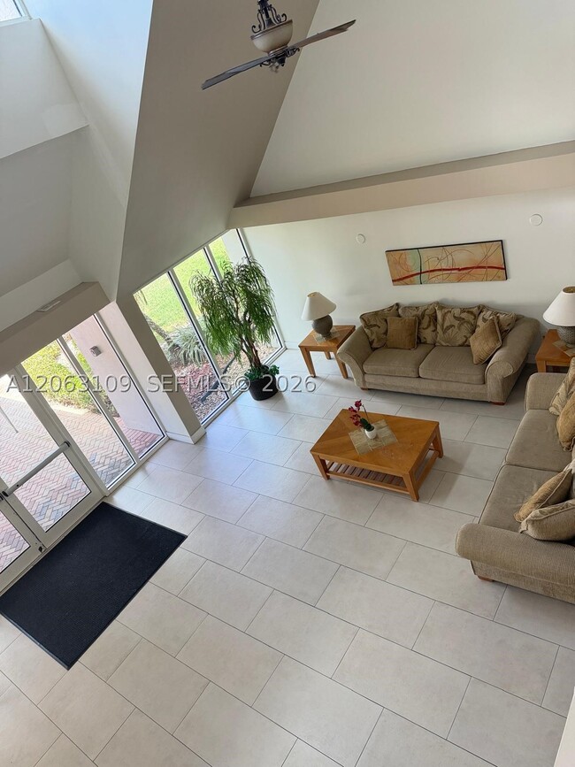Photo - 100 Lakeview Dr Unit 214