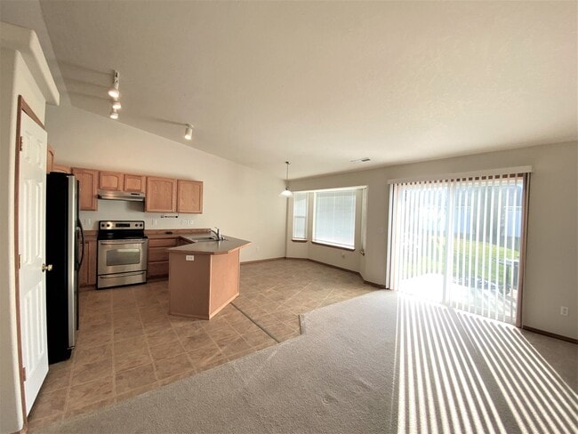 Photo - 8004 Chehalis Dr