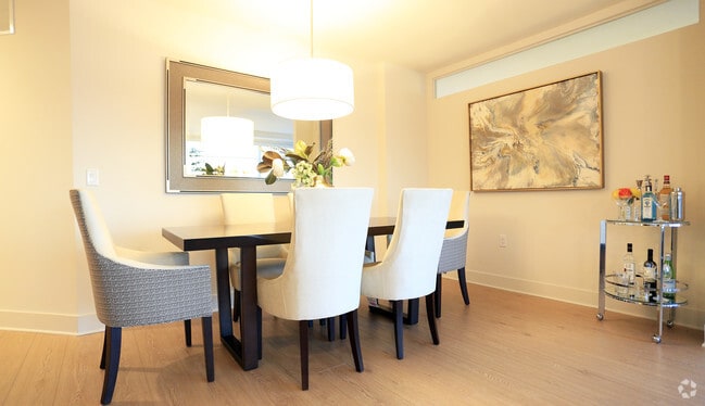 dniing room
