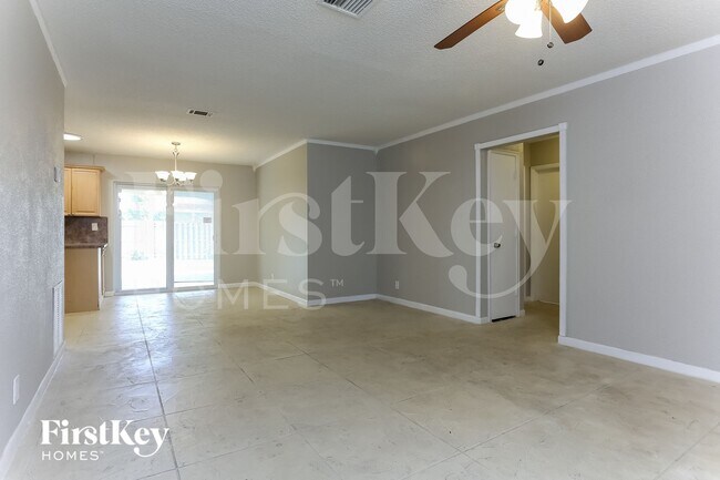 3621 NE 12th Terrace