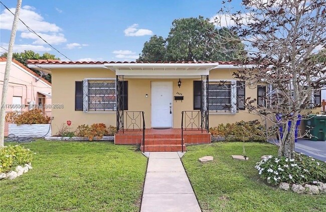Photo - 3330 SW 2nd St