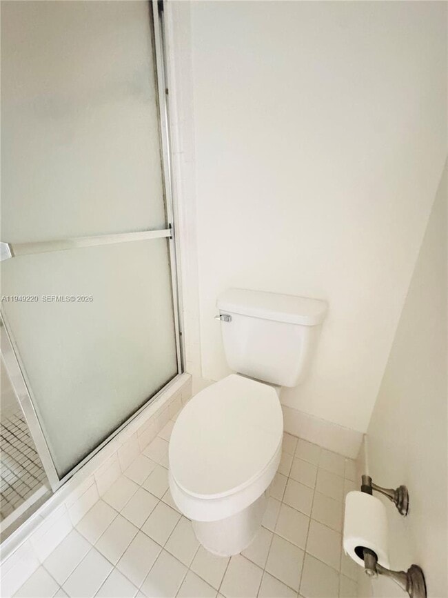 Photo - 4950 E Sabal Palm Blvd Unidad 204