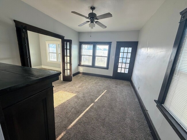 Building Photo - Schonfeld Holdings, LLC (951 Royal Rd.) Unit Upper