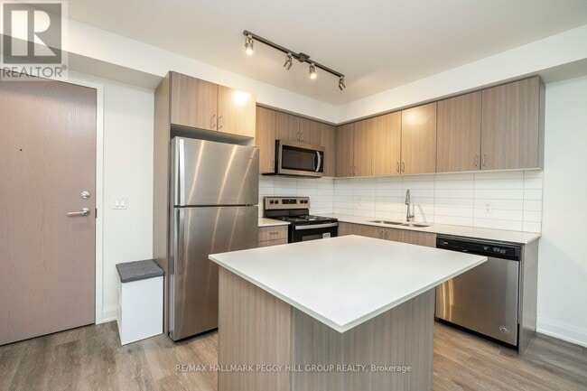 Photo - 58 Lakeside Ter Unit 201