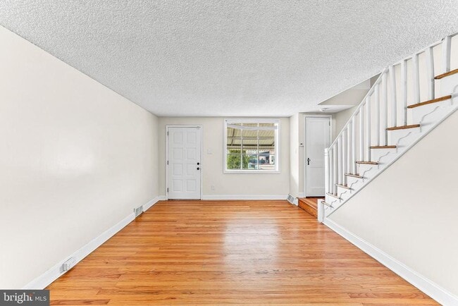 Photo - 129 Alverstone Rd