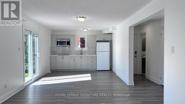 Photo - 3137 Sunnyhill Dr