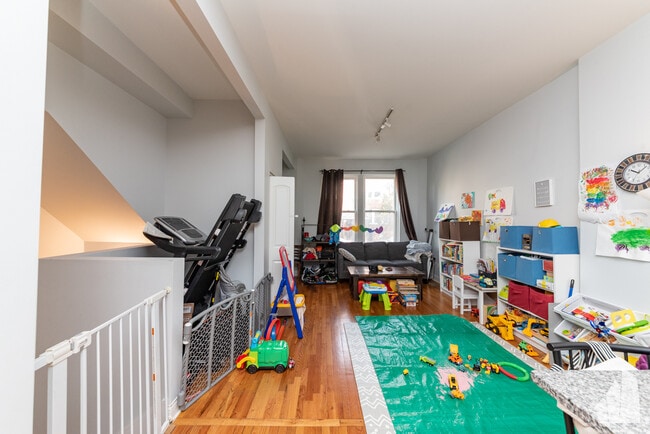 Photo - 2341 W Montana St Unit 1F