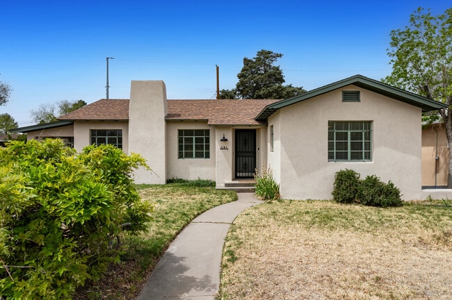 Building Photo - 601 Tulane Dr NE