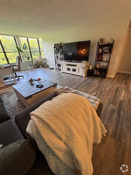 Building Photo - 2660 Carambola Cir N Unit 104 Rental
