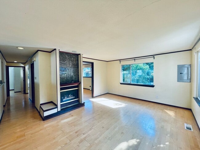 Photo - Massive House with Elegant Finishes in Madison Valley!