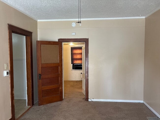 Photo - 804 W Ashland Ave