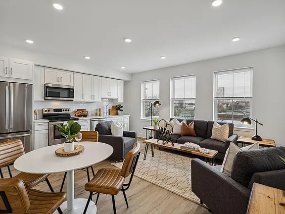 Photo - 1201 W Girard Ave Unidad 11