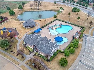 Photo - 506 Mustang Trail