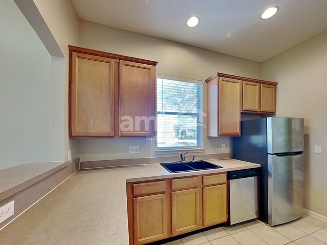 Photo - 940 Steeple Chase Ln