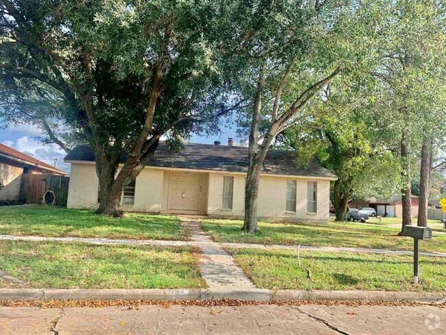 Building Photo - 722 Stephanie Dr Rental