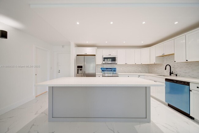 Building Photo - 14850 Naranja Lakes Blvd Unit B1P Rental
