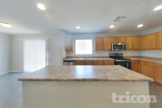 Photo - 13301 E Primrose Ln