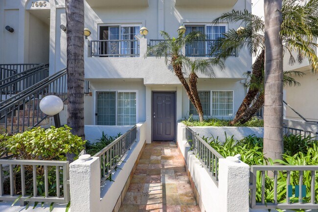 Front Entrance of Stoner Homes - Stoner Homes by Wiseman