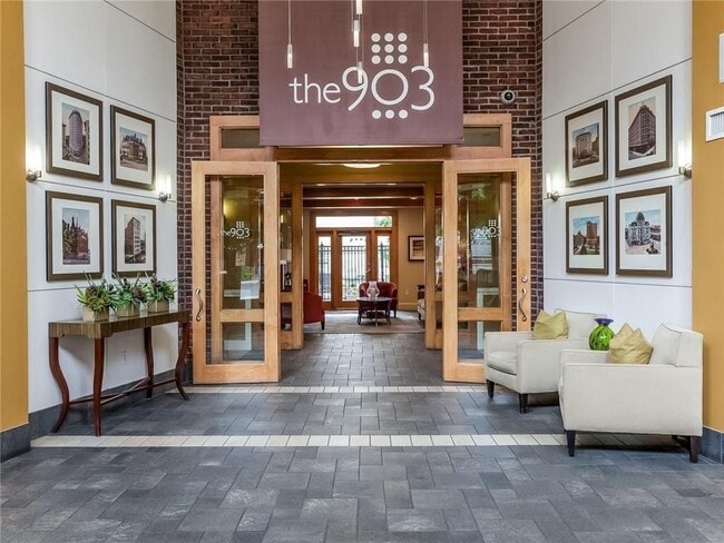 Photo - 1000 Providence Pl