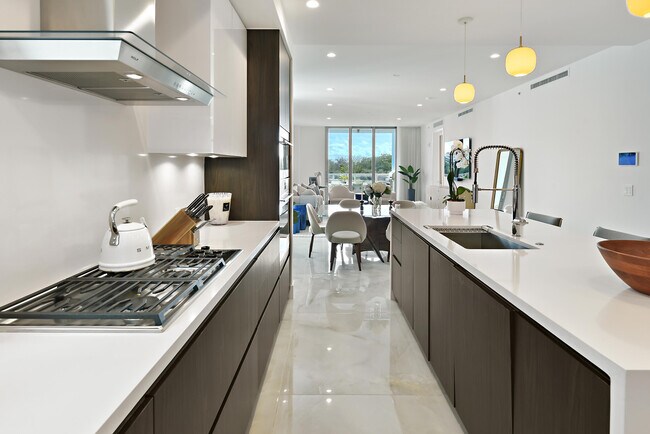 Photo - 485 E Royal Palm Rd Unidad 403