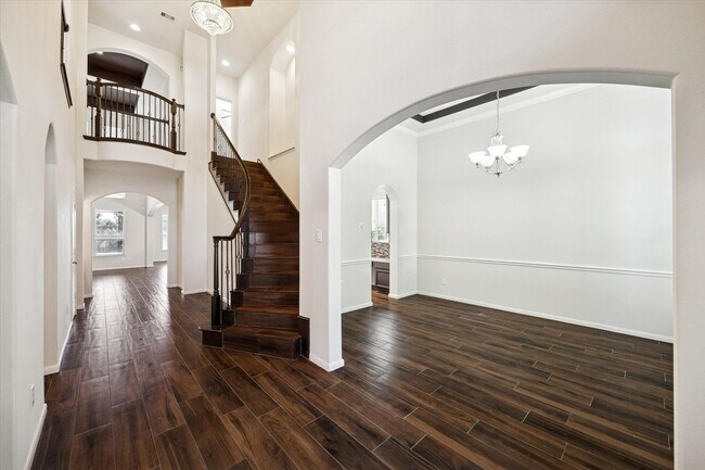 Photo - 5015 Blackwater Ln