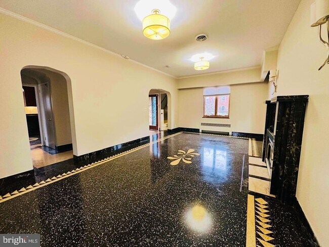 Photo - 3007 Oliver St NW