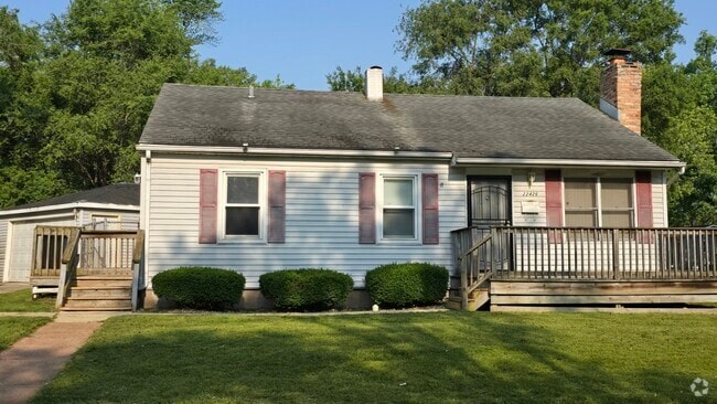Building Photo - 22426 Chappel Ave Rental