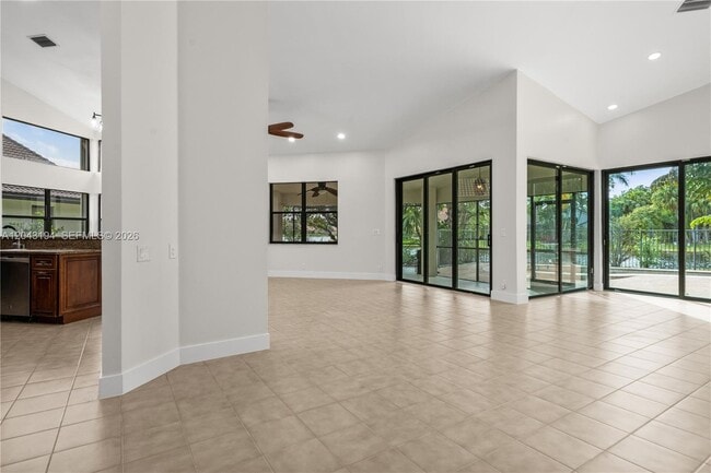 Photo - 1087 Deerwood Ln