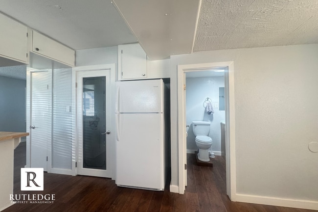 Photo - Cute & Cozy Cottage 1 Bedroom / 1 Bath - New Remodel