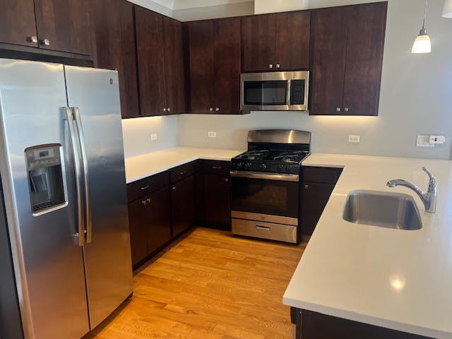 Photo - 4812 W Montrose Ave Unit 201