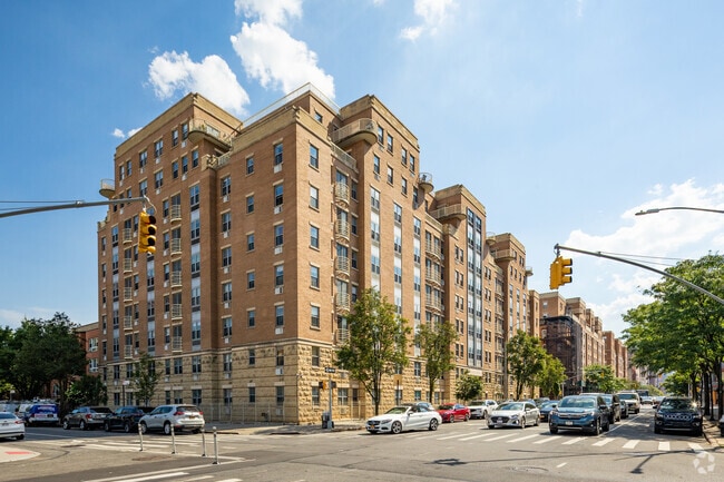 Photo - Madison Park Apartments