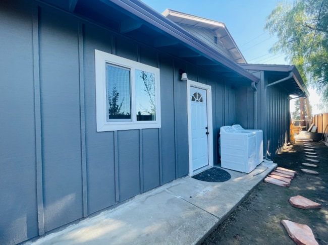 Building Photo - 3544 Clayton Rd