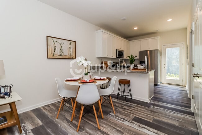 Photo - Fantastic 3bd/2ba home! Coming soon!