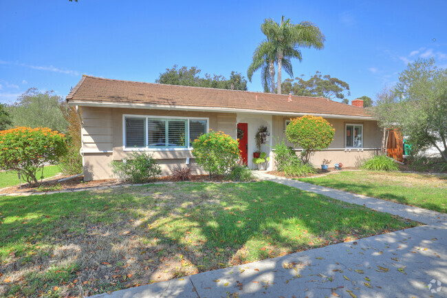 Building Photo - 17 Lassen Plz Unit A Rental
