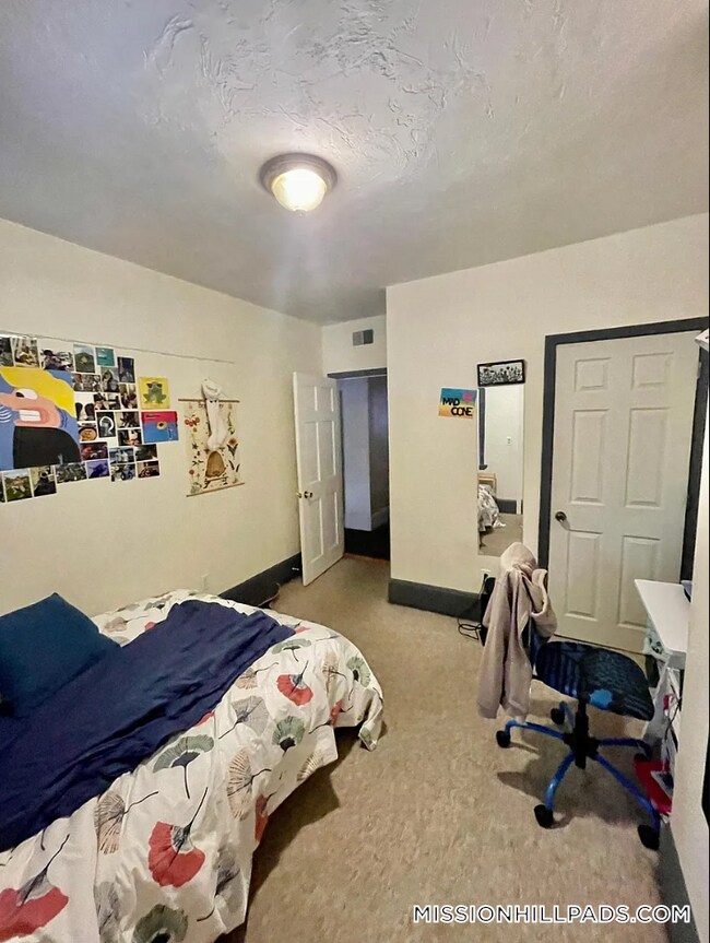 Photo - 880 Huntington Ave Unit 2