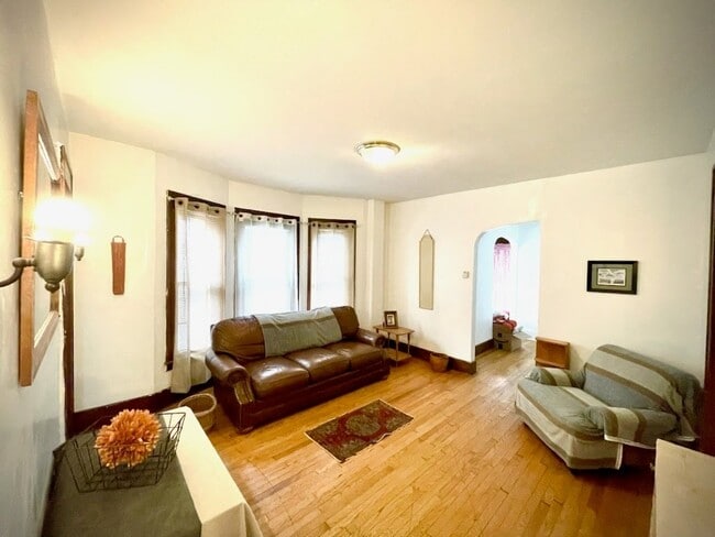 Photo - 916 Ackerman Ave