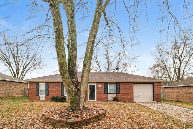 Building Photo - 819 NE Pollard St