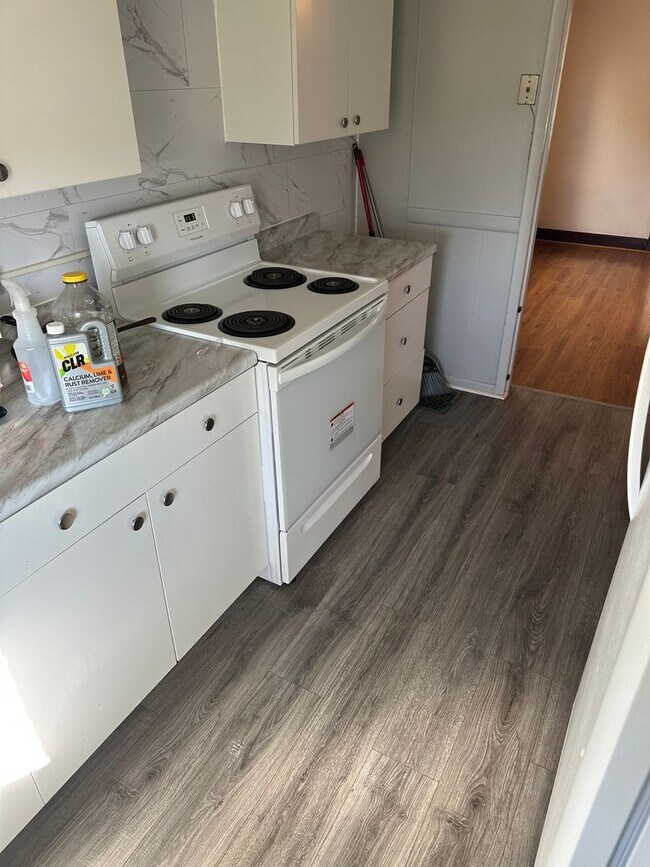 Photo - 110 Madeline St Unit apt 2