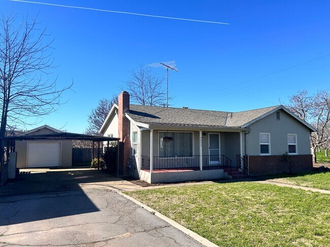 Super Cute 3 Bedroom/1 Bath Country Home i... - Super Cute 3 Bedroom/1 Bath Country Home i...