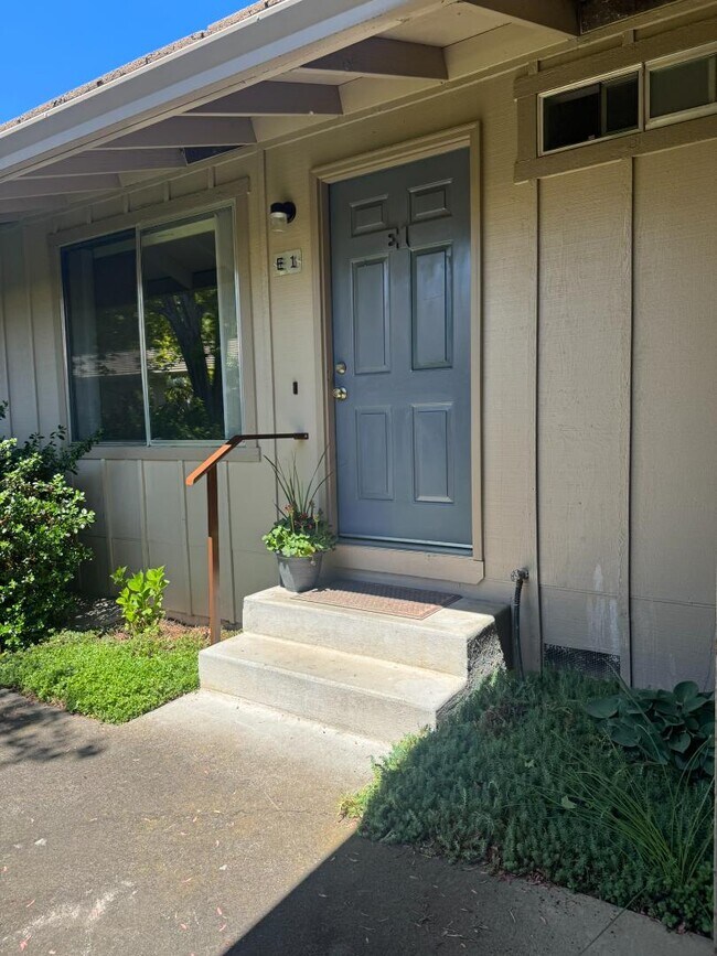 Photo - 300 Shafer Ln