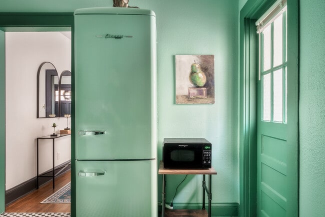 Photo - 713 Grandin Rd