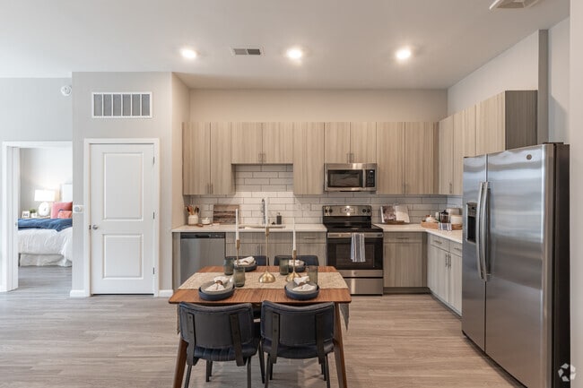 B2- 2BR, 2BA