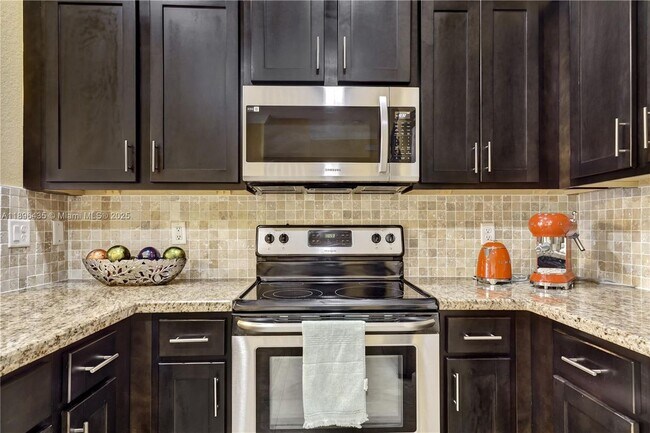 Photo - 346 NE 47th Pl