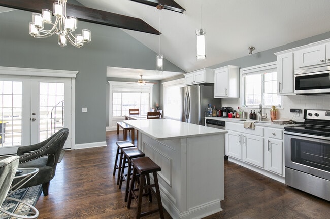 Photo - 4645 Jarboe St Unit 3