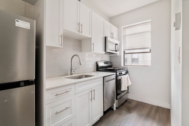 Building Photo - 81 Park Dr Unit 25