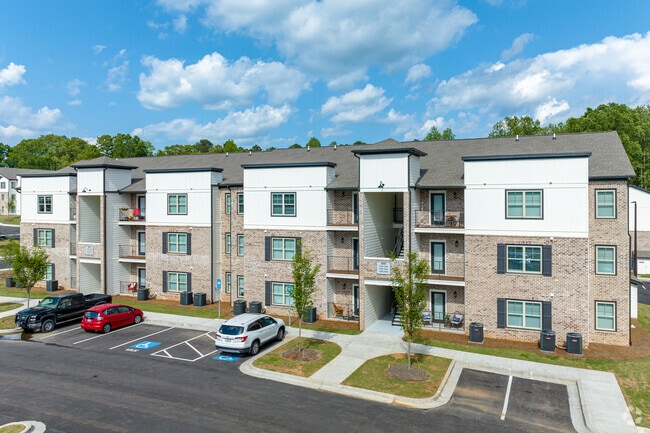 Building Photo - Pointe Grand Dawsonville Rental